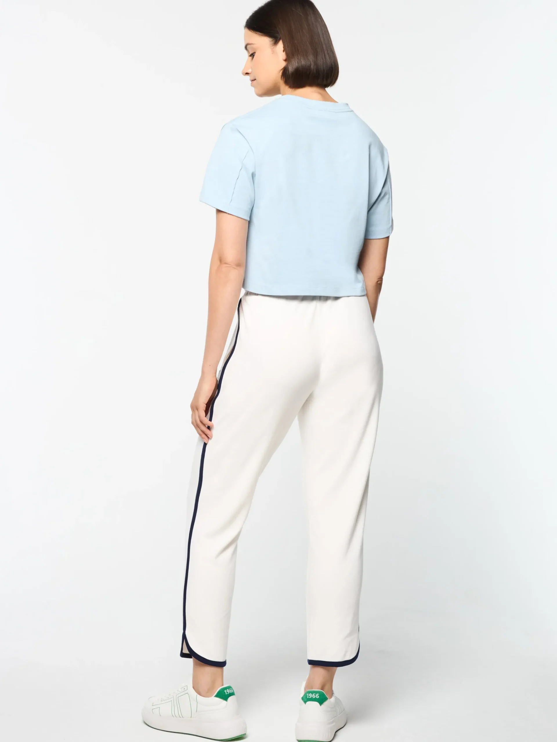 Flash Sale Amore Crop T-Shirt- Women Tops And Sports Bras
