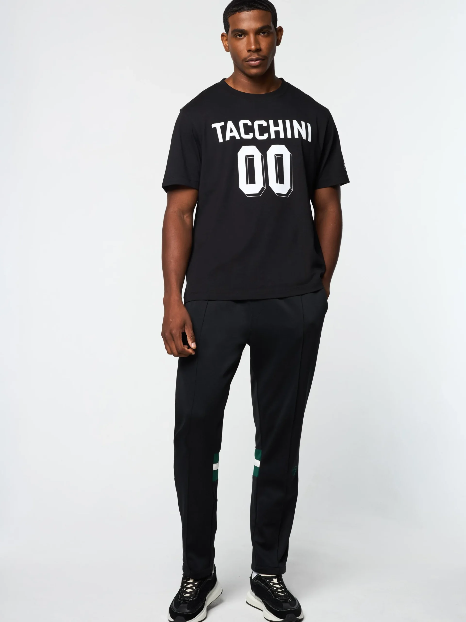 Shop Amore T-Shirt- T-Shirts|The Essentials