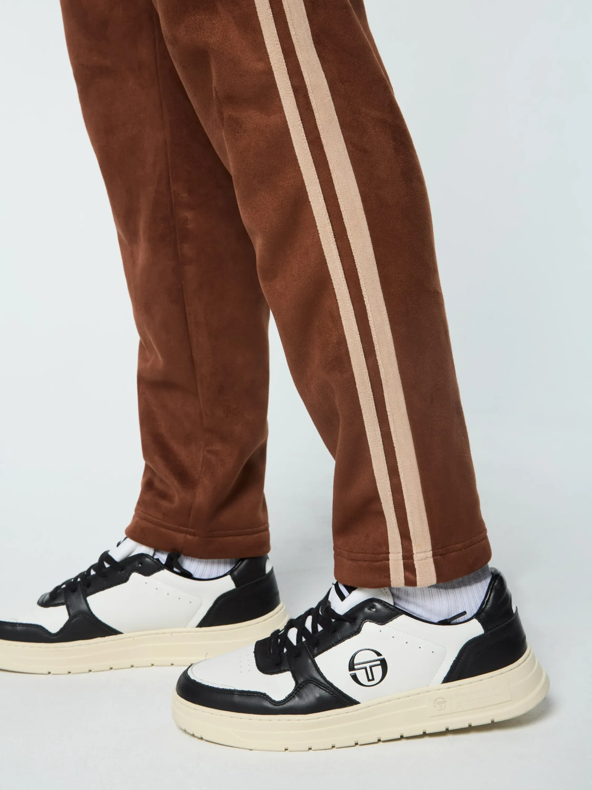 Shop Damarindo Track Pant- Tracksuits|Pants And Sweatpants