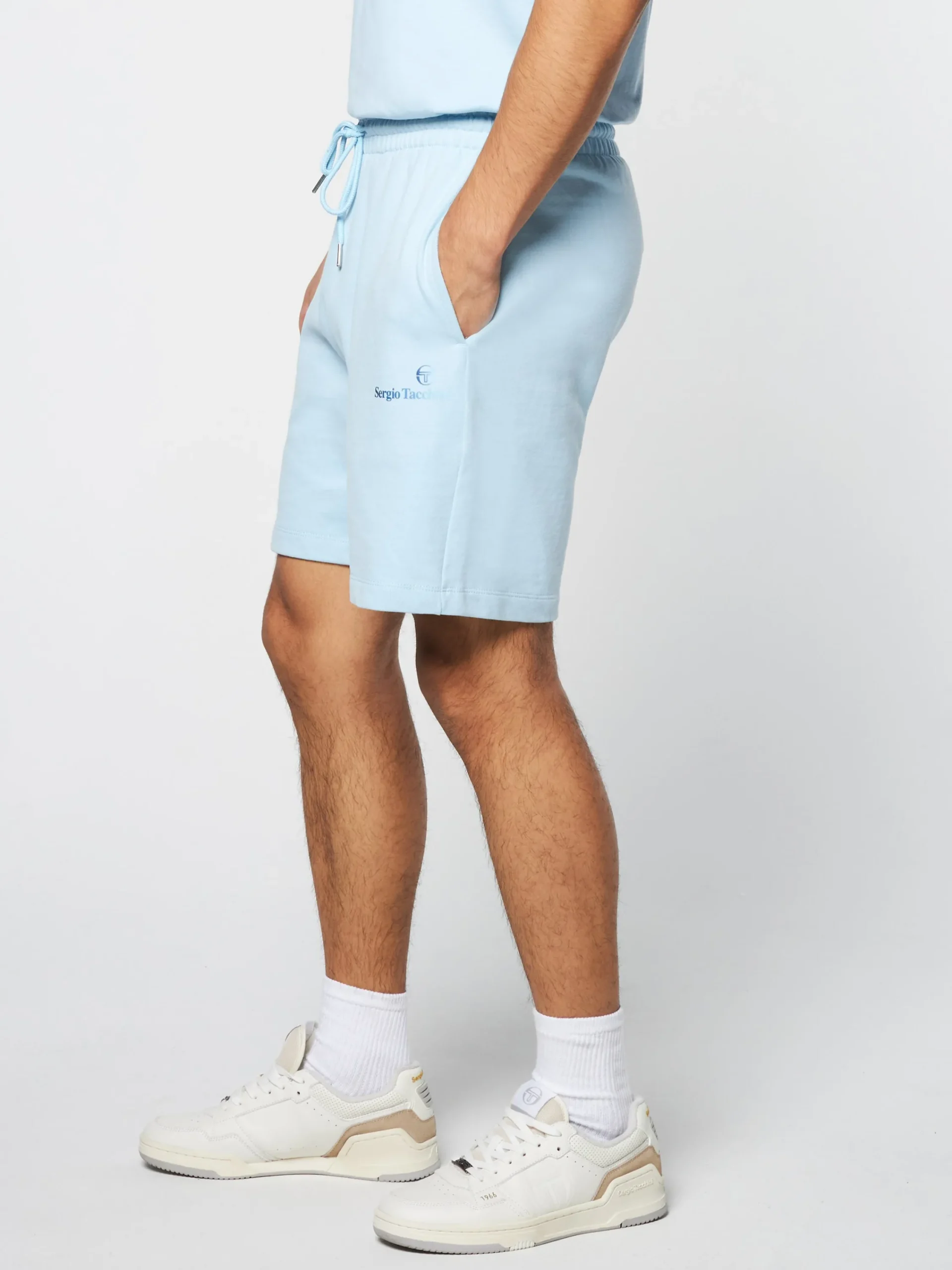 Outlet Gradiennte Shorts- Shorts And Swim|The Essentials