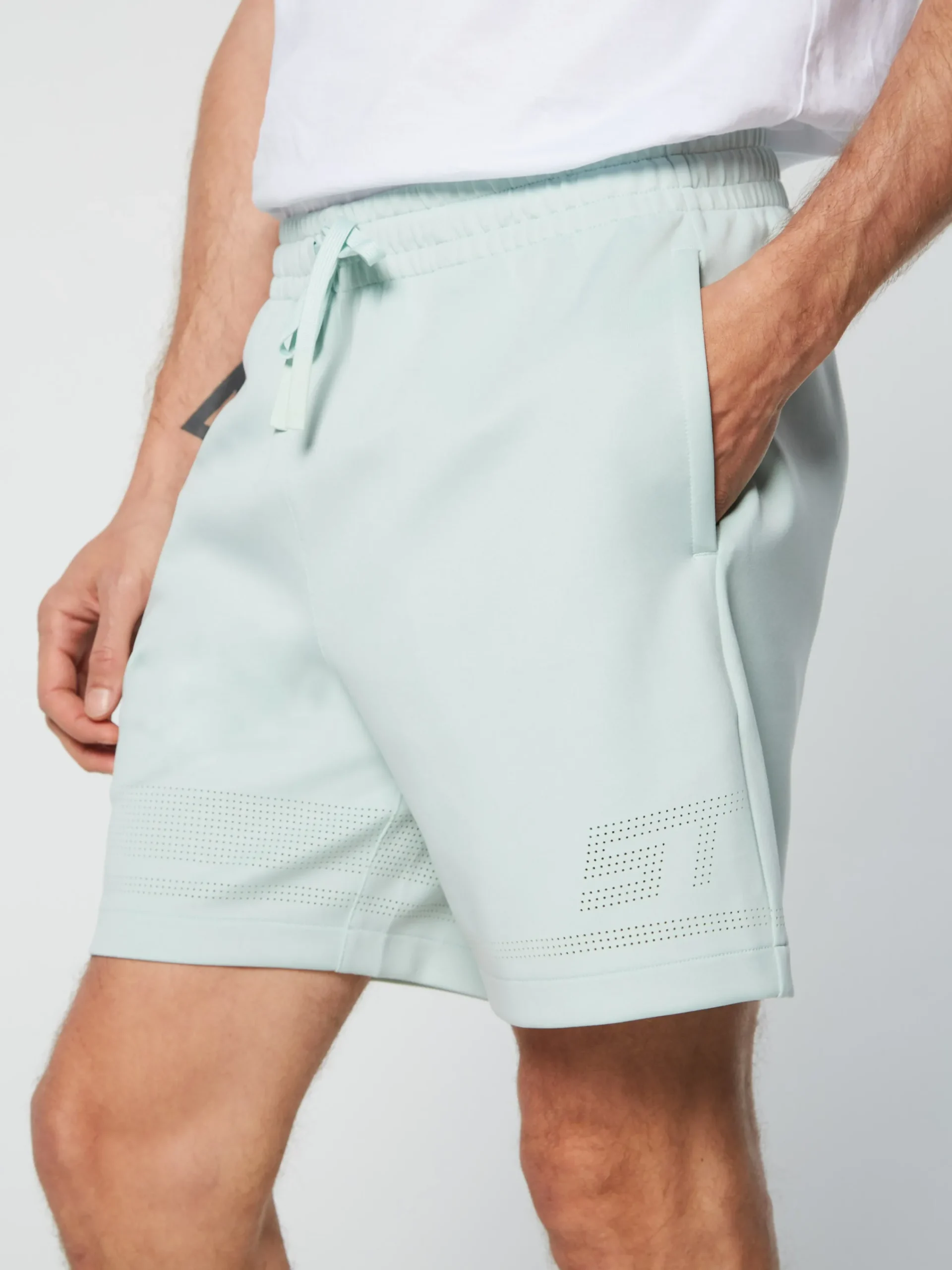 Best Perforata Short- For The Court|Shorts And Swim