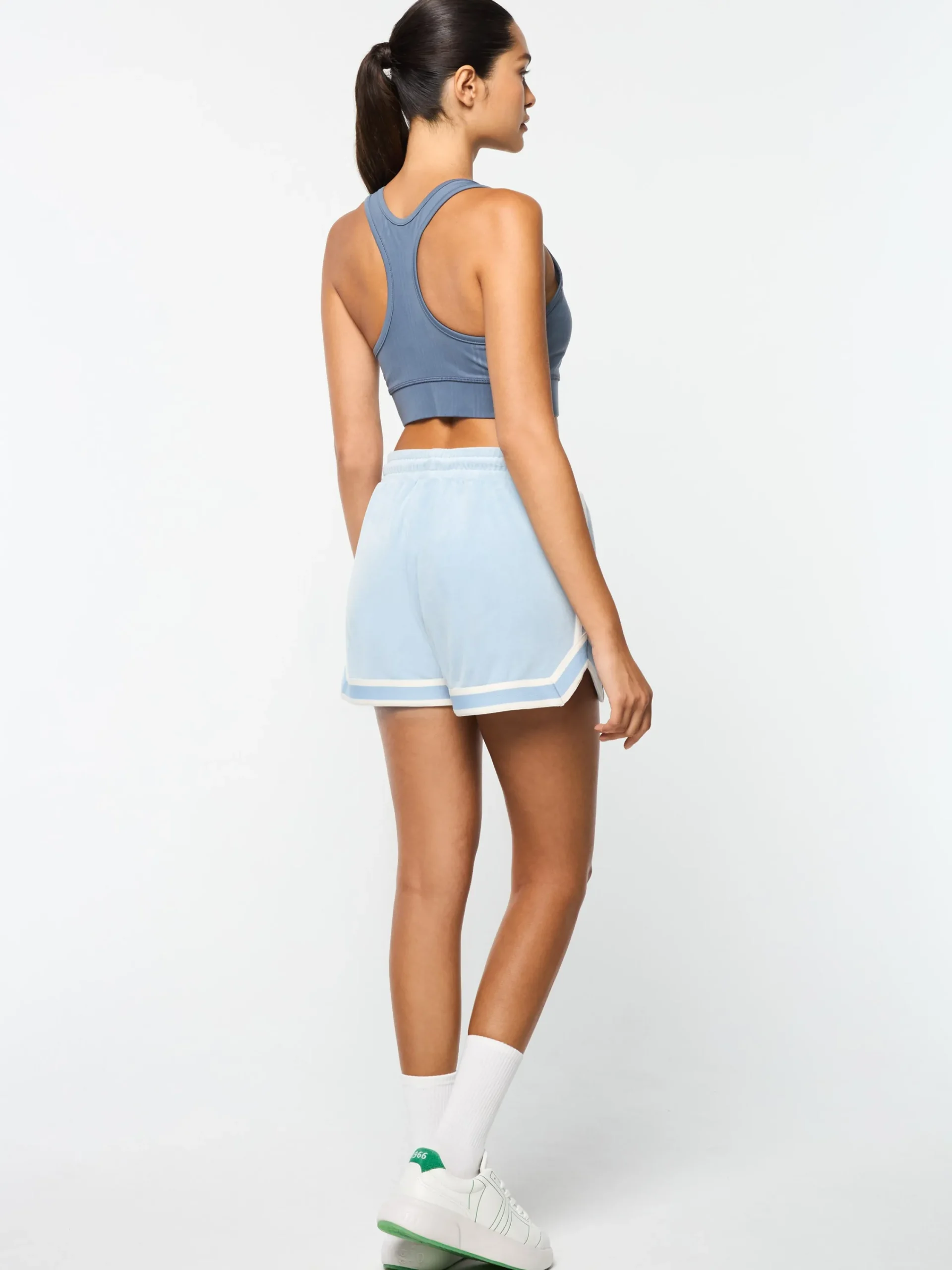 New Veneto Velour Short- Velour